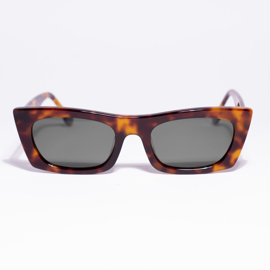 gafas-sol-marrones-polarizadas-rectangulares